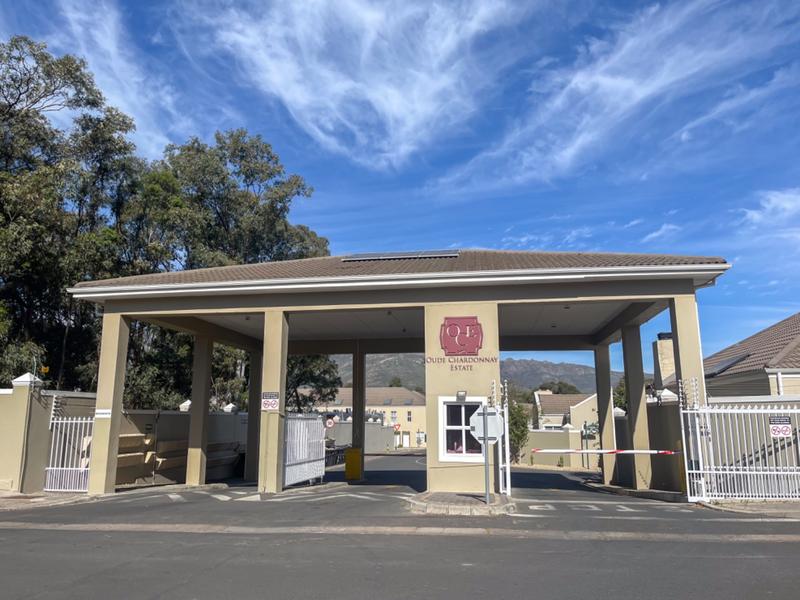 3 Bedroom Property for Sale in De Zoete Inval Western Cape